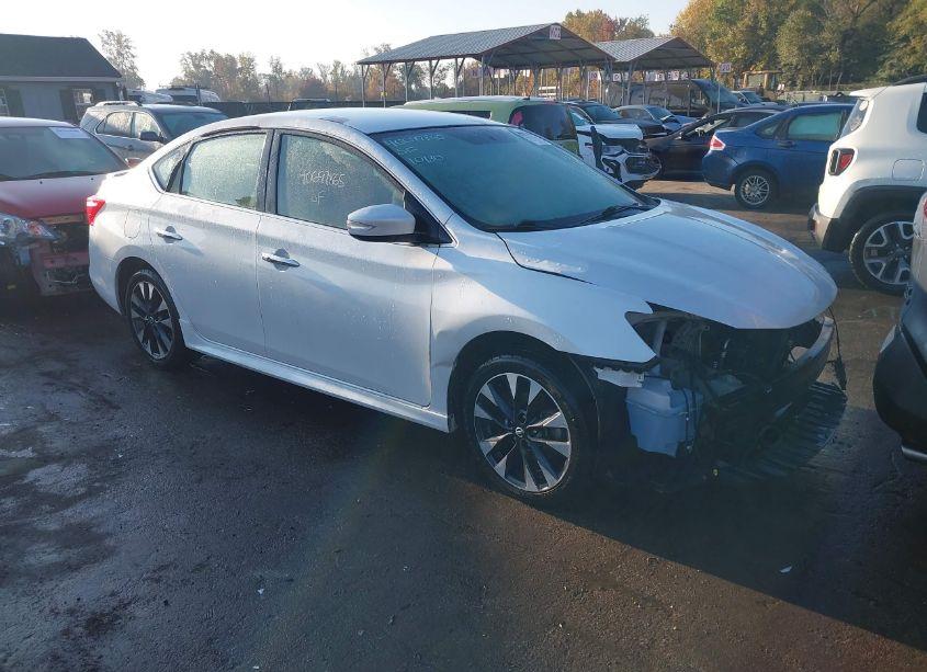 2017 Nissan Sentra SR (VIN 3N1AB7AP2HY251545) main photo