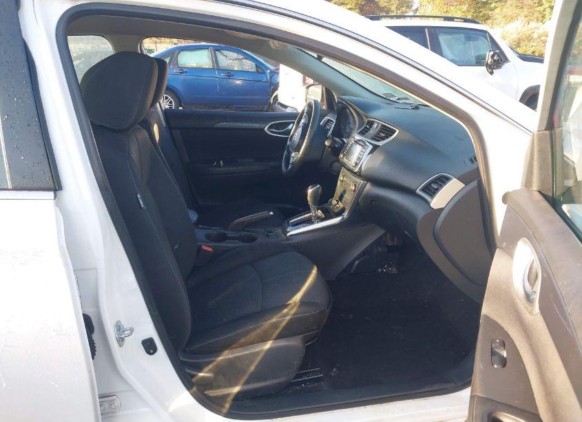 Photo 5 of 2017 Nissan Sentra SR (VIN 3N1AB7AP2HY251545)