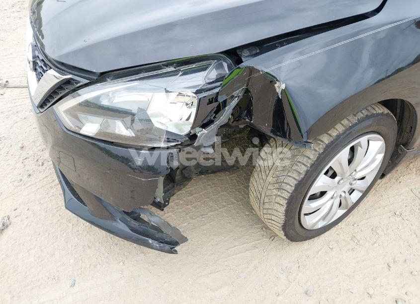 Photo 6 of 2017 Nissan Sentra S (VIN 3N1AB7AP2HY253098)