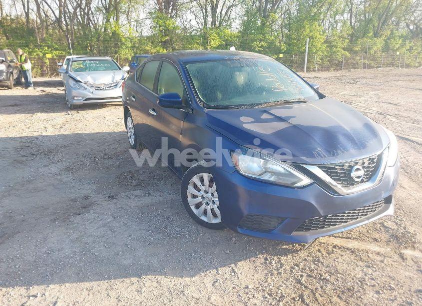 2017 Nissan Sentra S (VIN 3N1AB7AP2HY253778) main photo