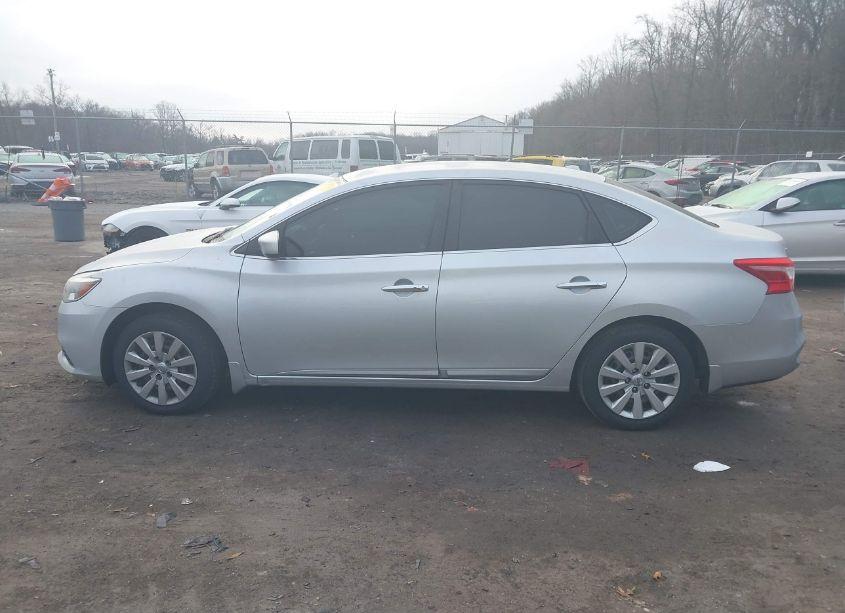 Photo 14 of 2017 Nissan Sentra SV (VIN 3N1AB7AP2HY274324)