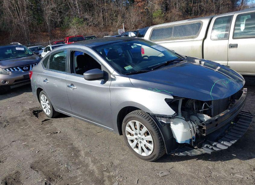 2017 Nissan Sentra S (VIN 3N1AB7AP2HY275893) main photo