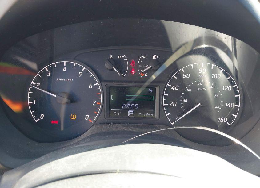 Photo 7 of 2017 Nissan Sentra S (VIN 3N1AB7AP2HY278339)