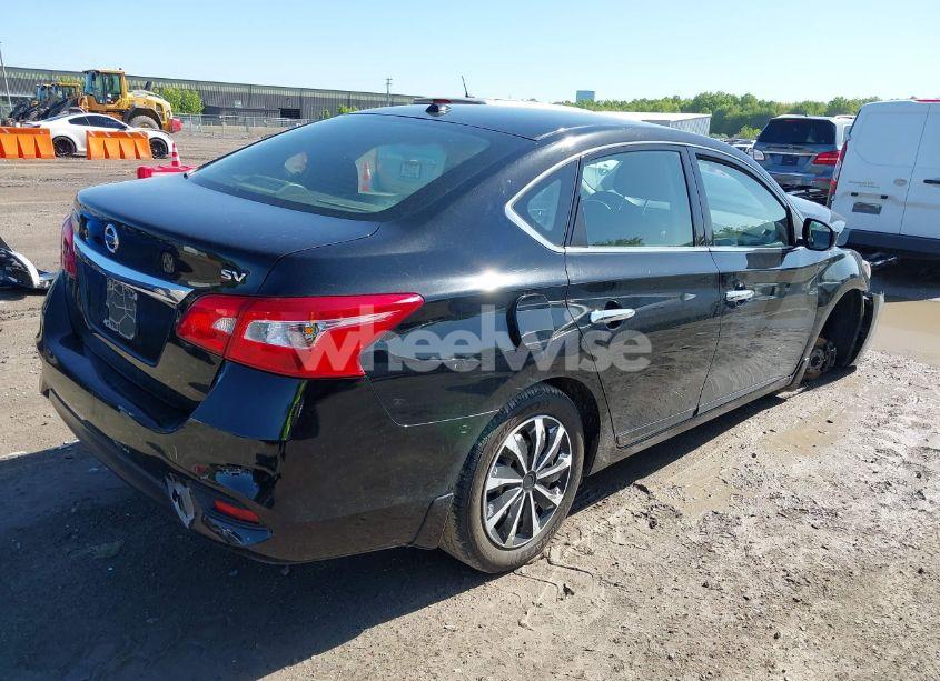 Photo 4 of 2017 Nissan Sentra SV (VIN 3N1AB7AP2HY288885)