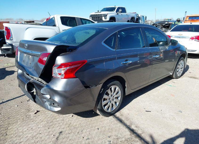 Photo 4 of 2017 Nissan Sentra S (VIN 3N1AB7AP2HY289955)