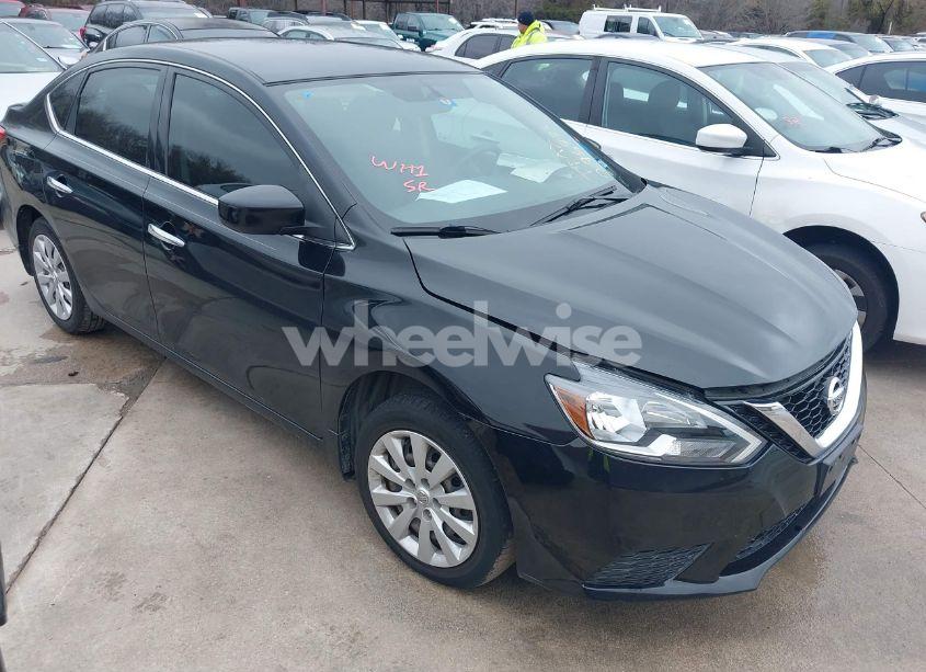 2017 Nissan Sentra S (VIN 3N1AB7AP2HY296999) main photo