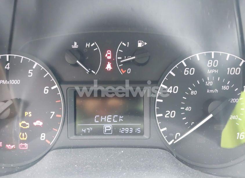 Photo 7 of 2017 Nissan Sentra S (VIN 3N1AB7AP2HY296999)