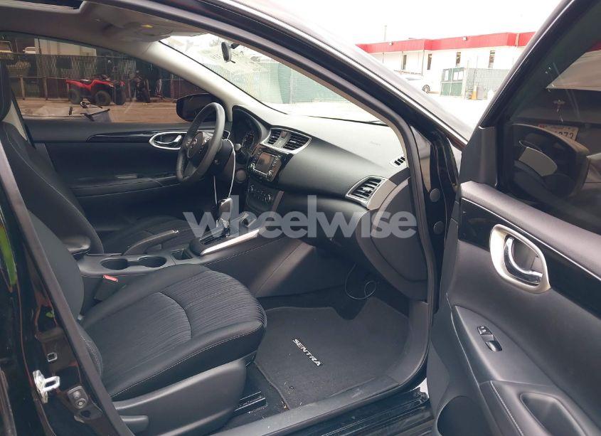 Photo 5 of 2017 Nissan Sentra SV (VIN 3N1AB7AP2HY305409)