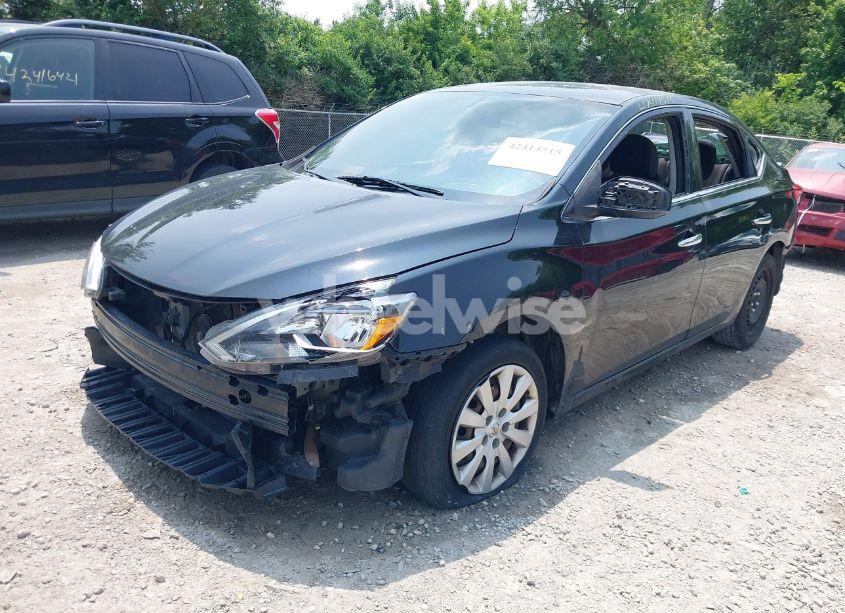 Photo 2 of 2017 Nissan Sentra SV (VIN 3N1AB7AP2HY310075)