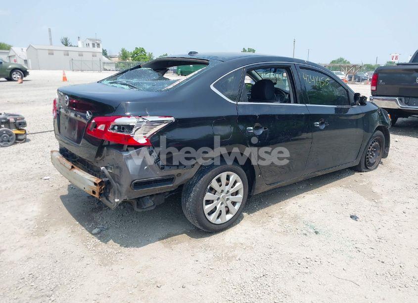 Photo 4 of 2017 Nissan Sentra SV (VIN 3N1AB7AP2HY310075)