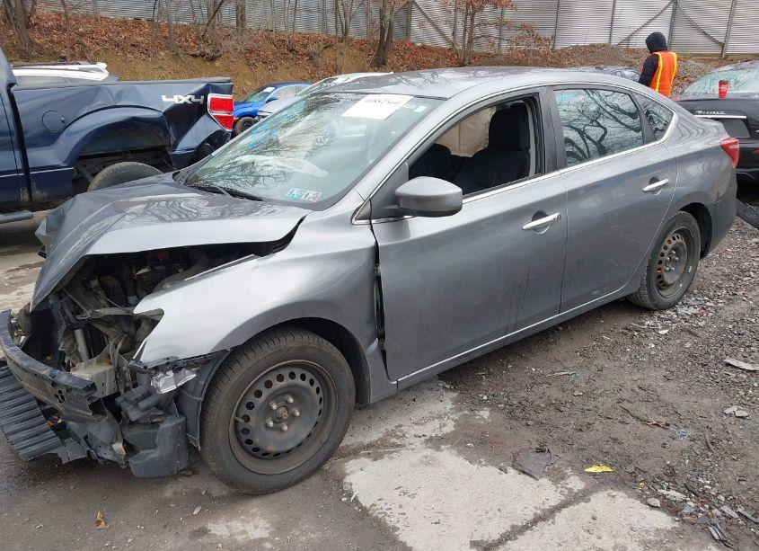 Photo 2 of 2017 Nissan Sentra SV (VIN 3N1AB7AP2HY312442)