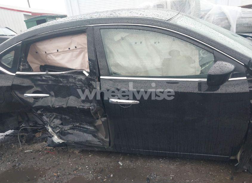 Photo 13 of 2017 Nissan Sentra SV (VIN 3N1AB7AP2HY312456)