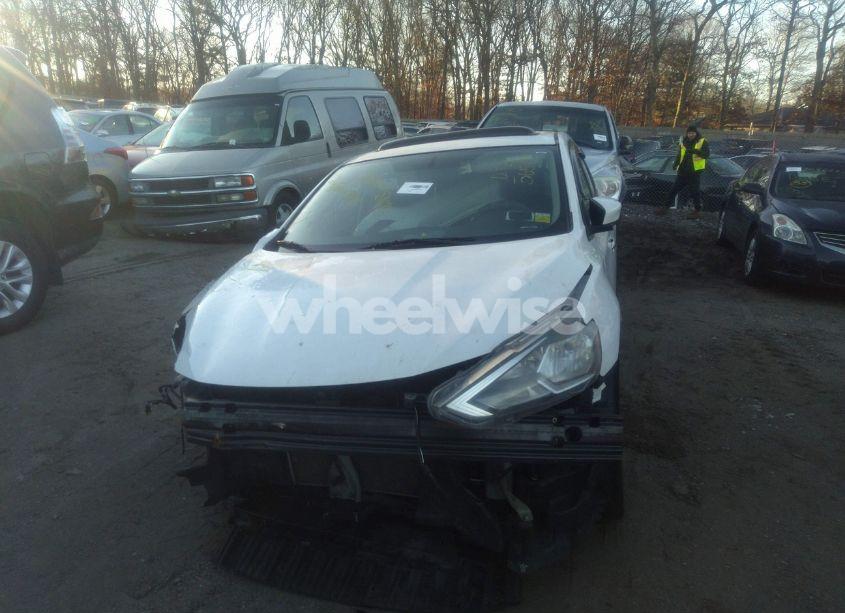 Photo 6 of 2017 Nissan Sentra SV (VIN 3N1AB7AP2HY327474)