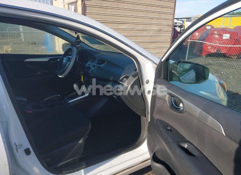 Photo 5 of 2017 Nissan Sentra S (VIN 3N1AB7AP2HY332514)