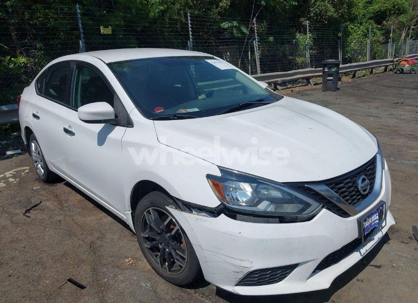 2017 Nissan Sentra S (VIN 3N1AB7AP2HY379770) main photo