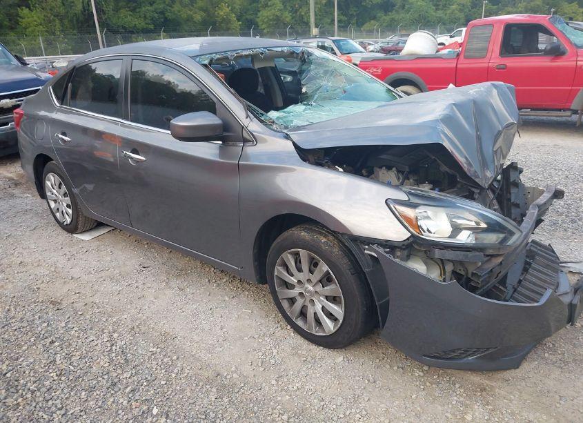 2017 Nissan Sentra S (VIN 3N1AB7AP2HY379834) main photo