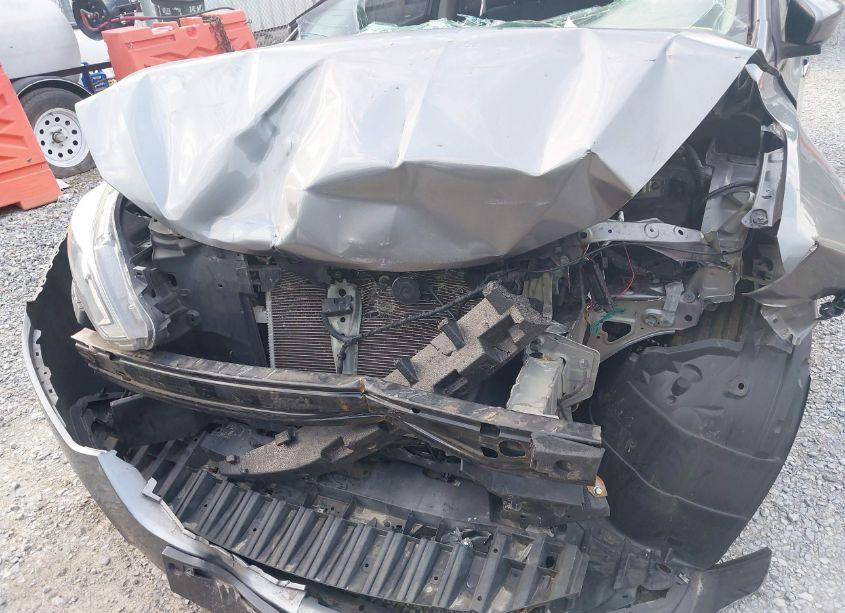 Photo 6 of 2017 Nissan Sentra S (VIN 3N1AB7AP2HY379834)