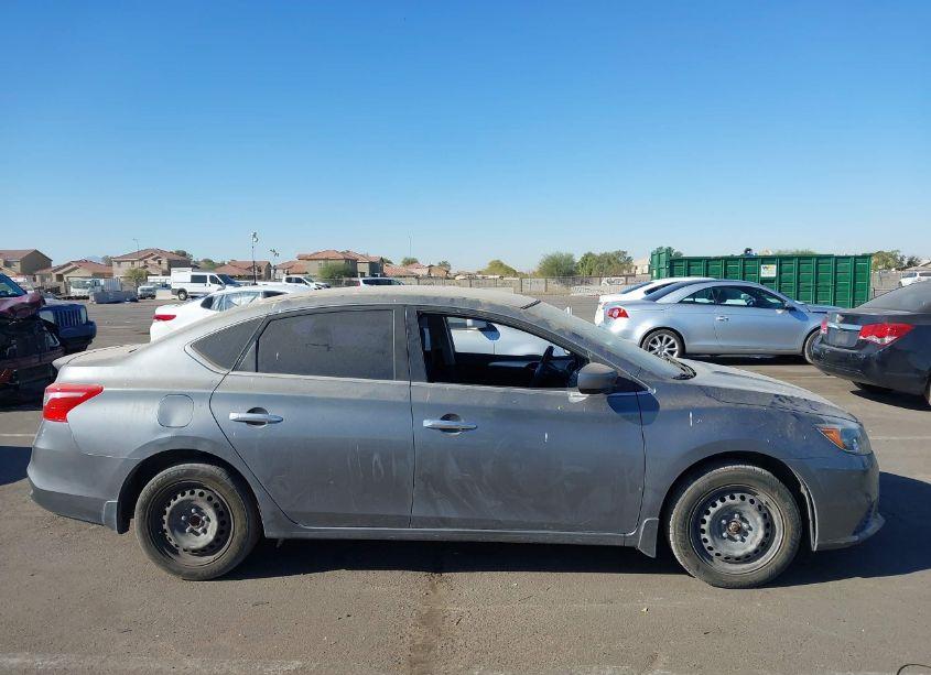 Photo 13 of 2017 Nissan Sentra S (VIN 3N1AB7AP2HY384709)