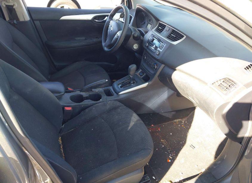 Photo 5 of 2017 Nissan Sentra S (VIN 3N1AB7AP2HY384709)