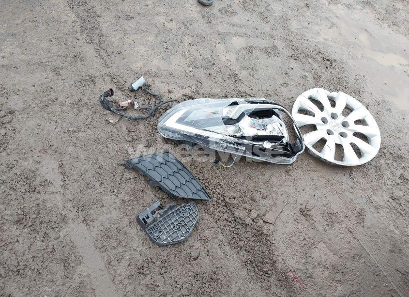 Photo 12 of 2017 Nissan Sentra S (VIN 3N1AB7AP2HY396939)