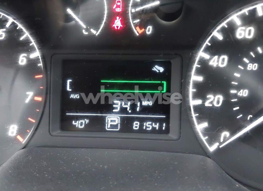 Photo 7 of 2017 Nissan Sentra S (VIN 3N1AB7AP2HY396939)