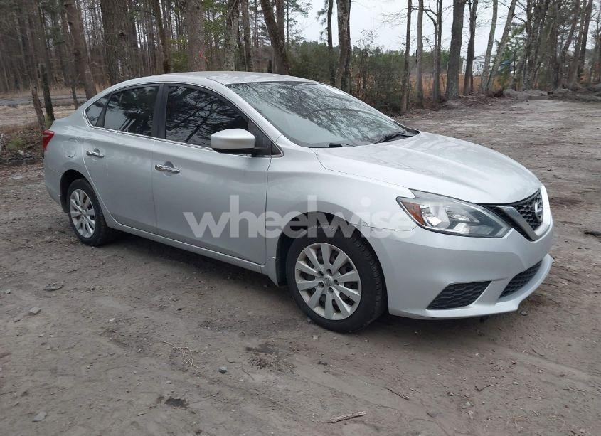 2017 Nissan Sentra SV (VIN 3N1AB7AP2HY411570) main photo