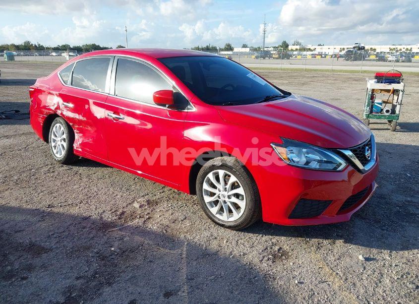 2018 Nissan Sentra SV (VIN 3N1AB7AP2JL618852) main photo