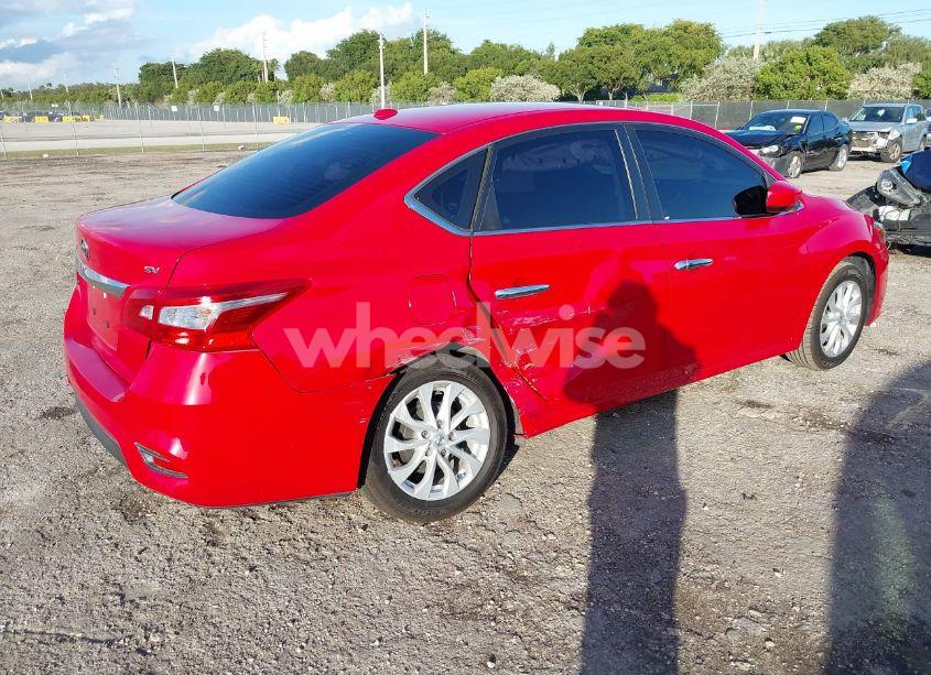 Photo 4 of 2018 Nissan Sentra SV (VIN 3N1AB7AP2JL618852)