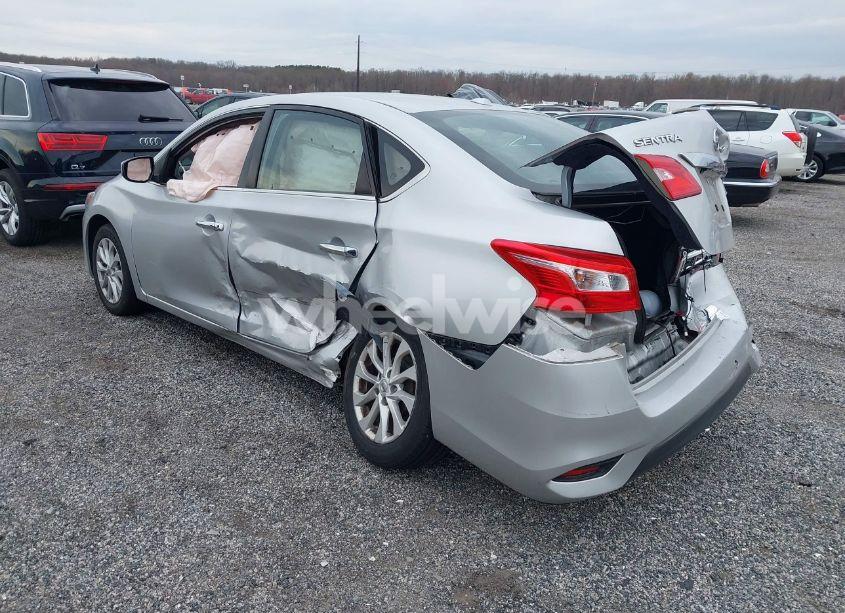 Photo 3 of 2018 Nissan Sentra SV (VIN 3N1AB7AP2JL624330)