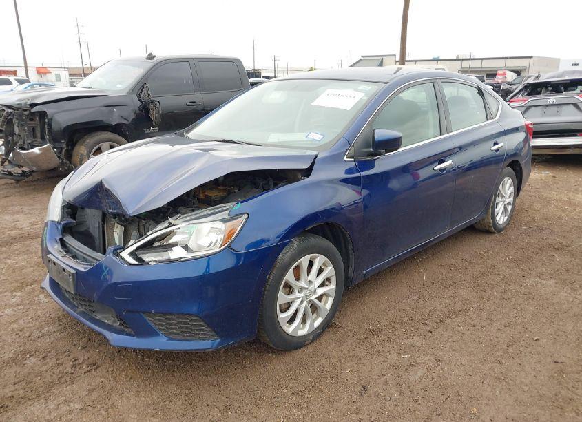 Photo 2 of 2018 Nissan Sentra SV (VIN 3N1AB7AP2JL624506)