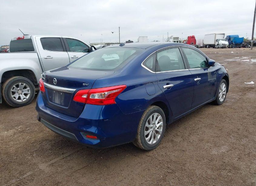 Photo 4 of 2018 Nissan Sentra SV (VIN 3N1AB7AP2JL624506)