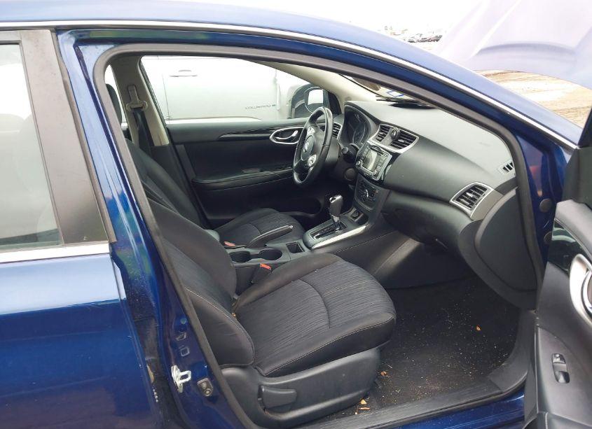 Photo 5 of 2018 Nissan Sentra SV (VIN 3N1AB7AP2JL624506)