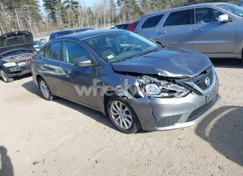 2018 Nissan Sentra SV (VIN 3N1AB7AP2JL632234) main photo