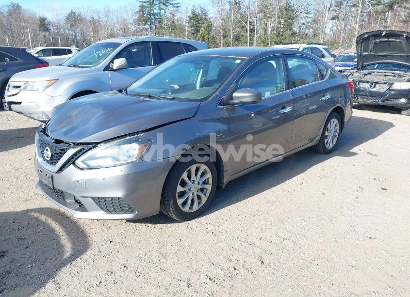 Photo 2 of 2018 Nissan Sentra SV (VIN 3N1AB7AP2JL632234)