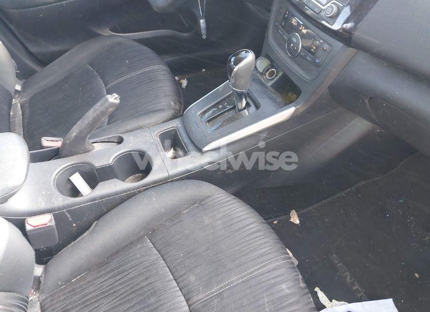 Photo 5 of 2018 Nissan Sentra SV (VIN 3N1AB7AP2JL632234)