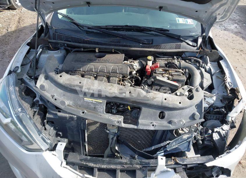 Photo 10 of 2018 Nissan Sentra SV (VIN 3N1AB7AP2JL632640)