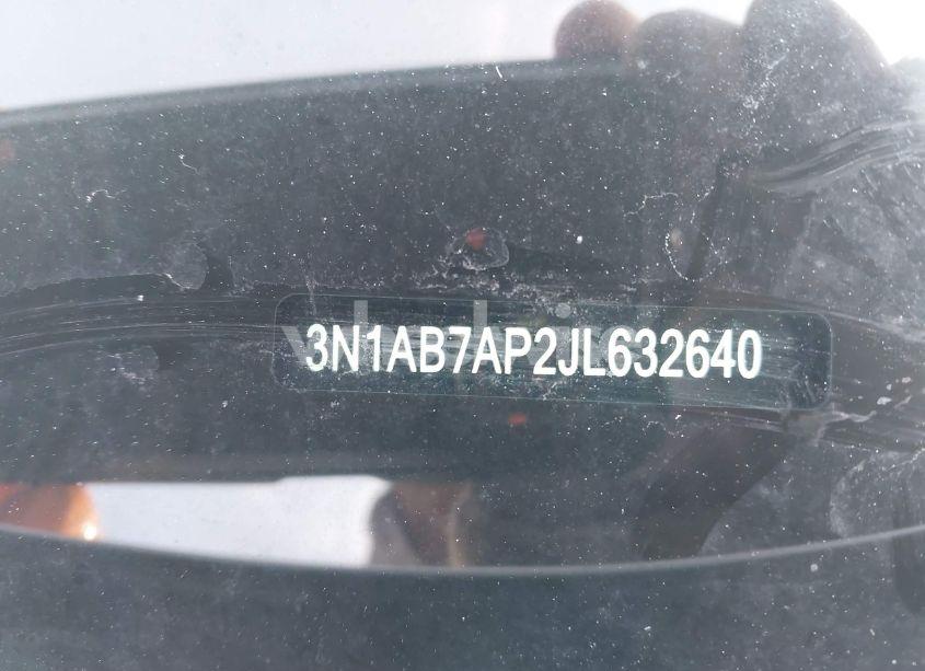 Photo 9 of 2018 Nissan Sentra SV (VIN 3N1AB7AP2JL632640)