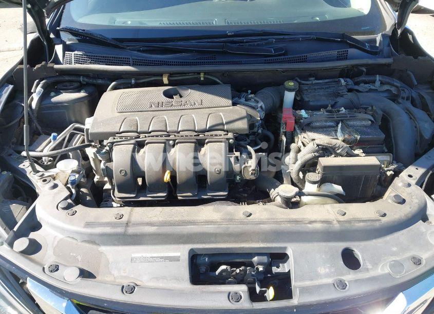 Photo 10 of 2018 Nissan Sentra SV (VIN 3N1AB7AP2JL651768)