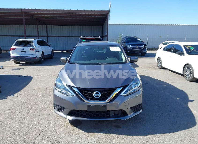 Photo 12 of 2018 Nissan Sentra SV (VIN 3N1AB7AP2JL651768)