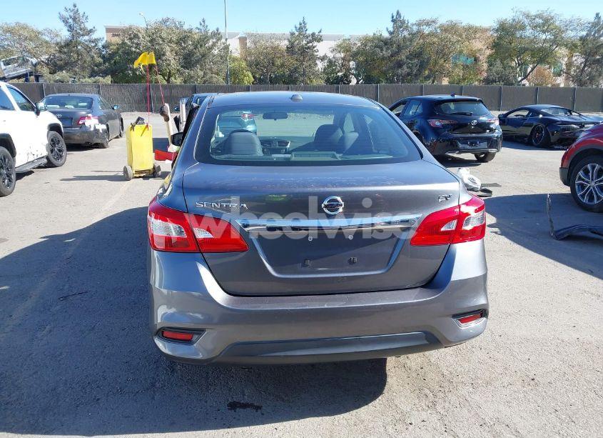 Photo 16 of 2018 Nissan Sentra SV (VIN 3N1AB7AP2JL651768)