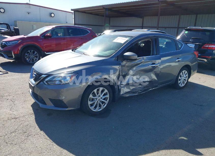 Photo 2 of 2018 Nissan Sentra SV (VIN 3N1AB7AP2JL651768)