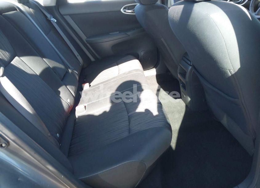 Photo 8 of 2018 Nissan Sentra SV (VIN 3N1AB7AP2JL651768)