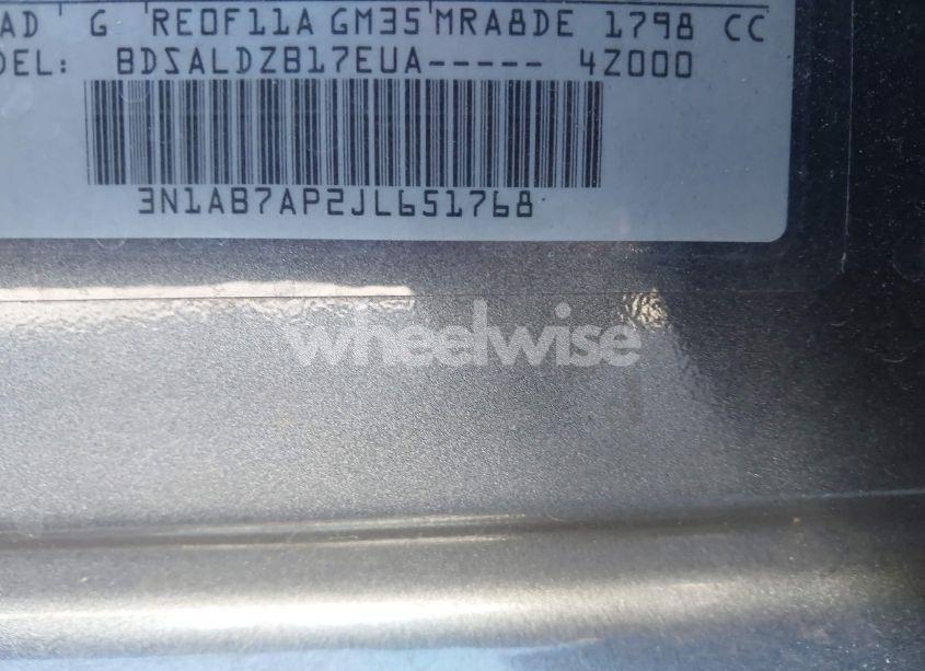 Photo 9 of 2018 Nissan Sentra SV (VIN 3N1AB7AP2JL651768)