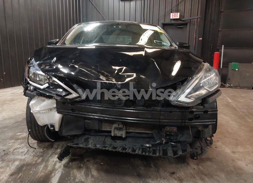 Photo 6 of 2018 Nissan Sentra SV (VIN 3N1AB7AP2JL653505)