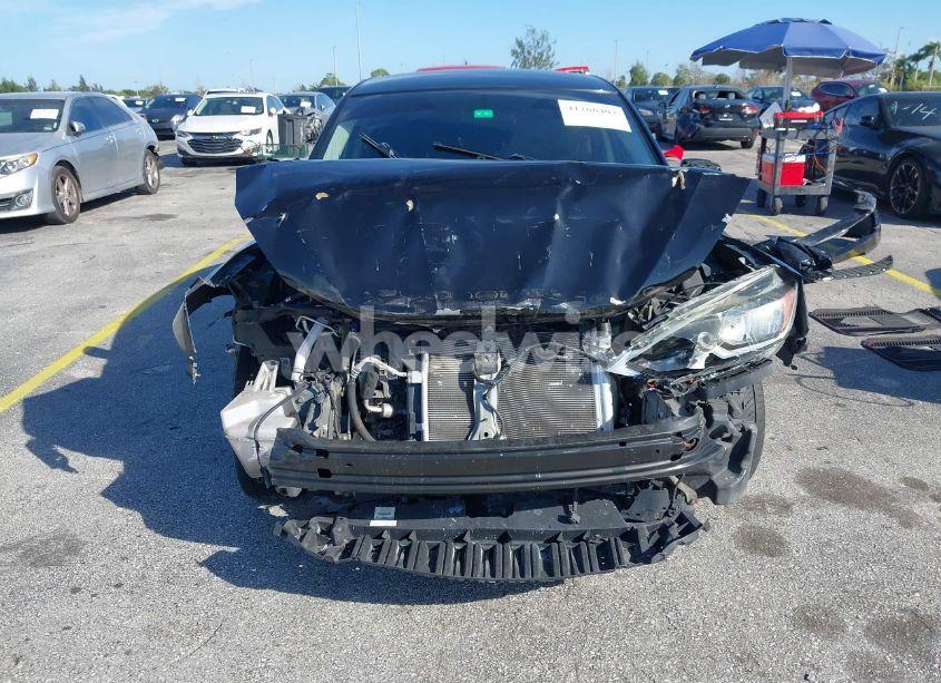 Photo 11 of 2018 Nissan Sentra SV (VIN 3N1AB7AP2JL656825)