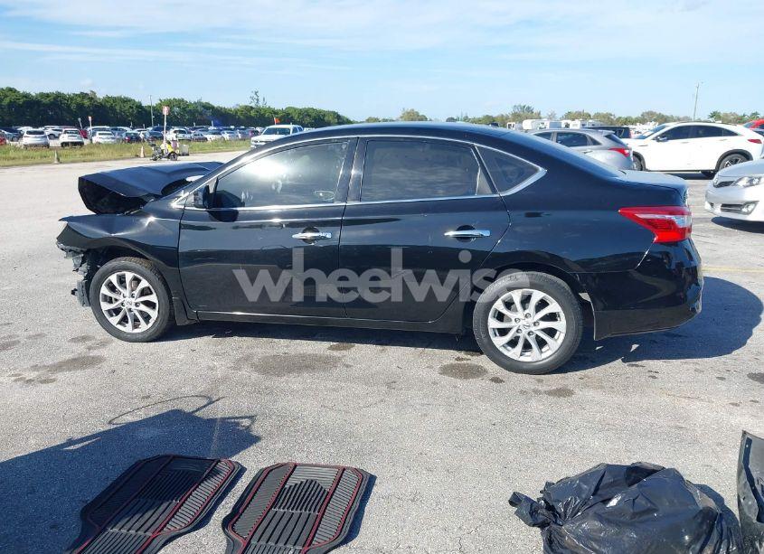 Photo 13 of 2018 Nissan Sentra SV (VIN 3N1AB7AP2JL656825)