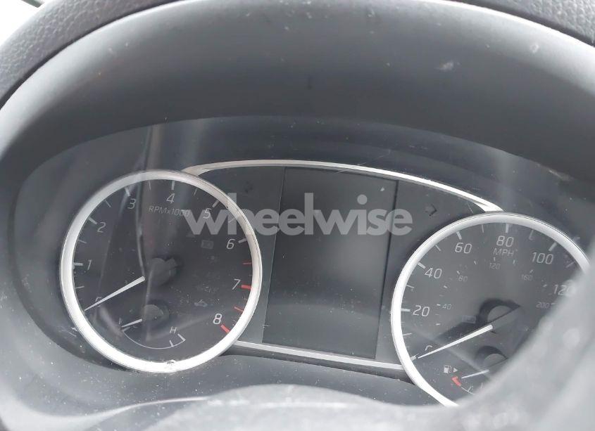 Photo 7 of 2018 Nissan Sentra S (VIN 3N1AB7AP2JY201704)