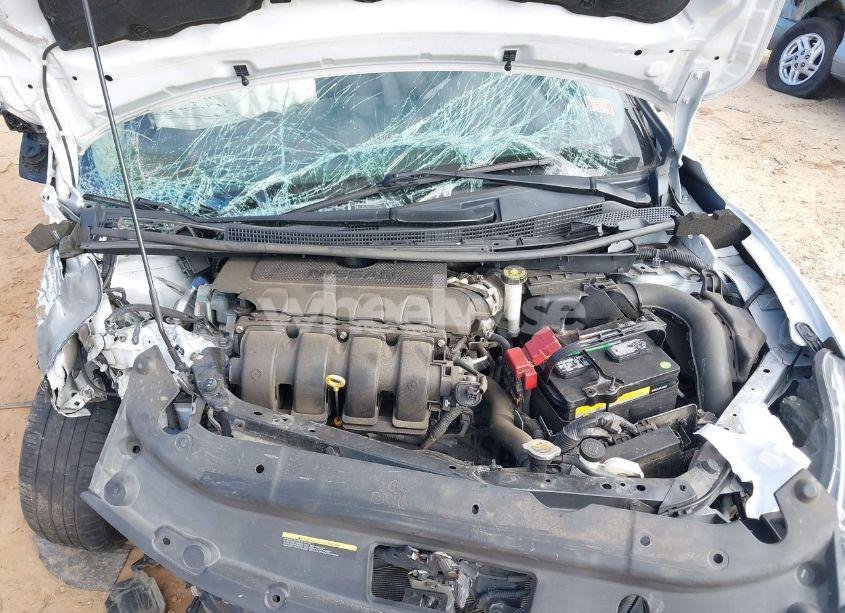 Photo 10 of 2018 Nissan Sentra SV (VIN 3N1AB7AP2JY213223)