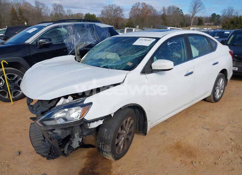 Photo 2 of 2018 Nissan Sentra SV (VIN 3N1AB7AP2JY213223)