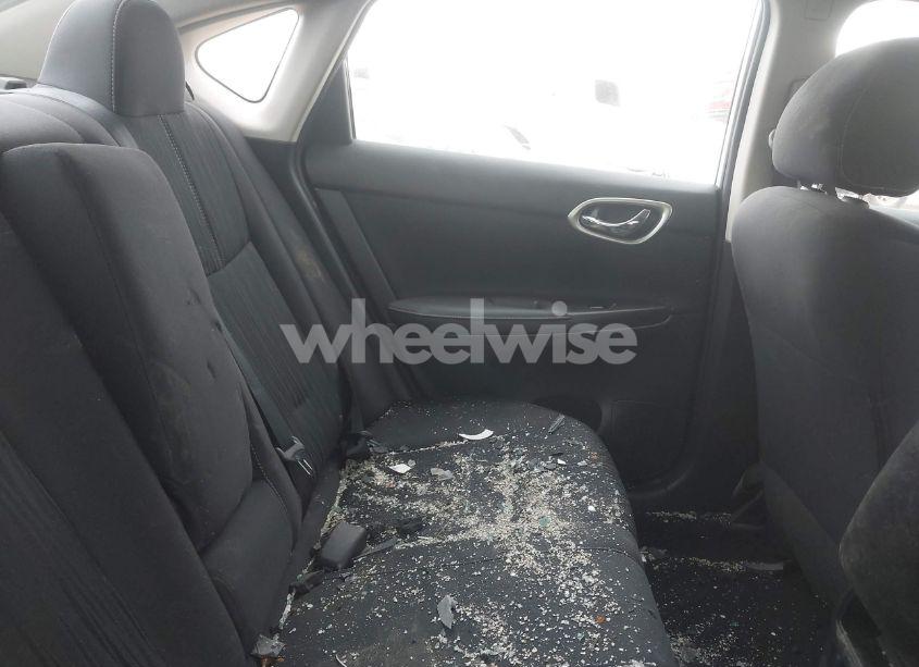 Photo 8 of 2018 Nissan Sentra SV (VIN 3N1AB7AP2JY213223)